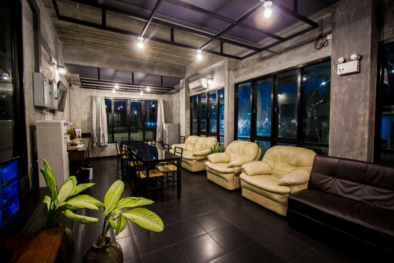 The Sky Loft Hotel Pathum Thani Exterior foto