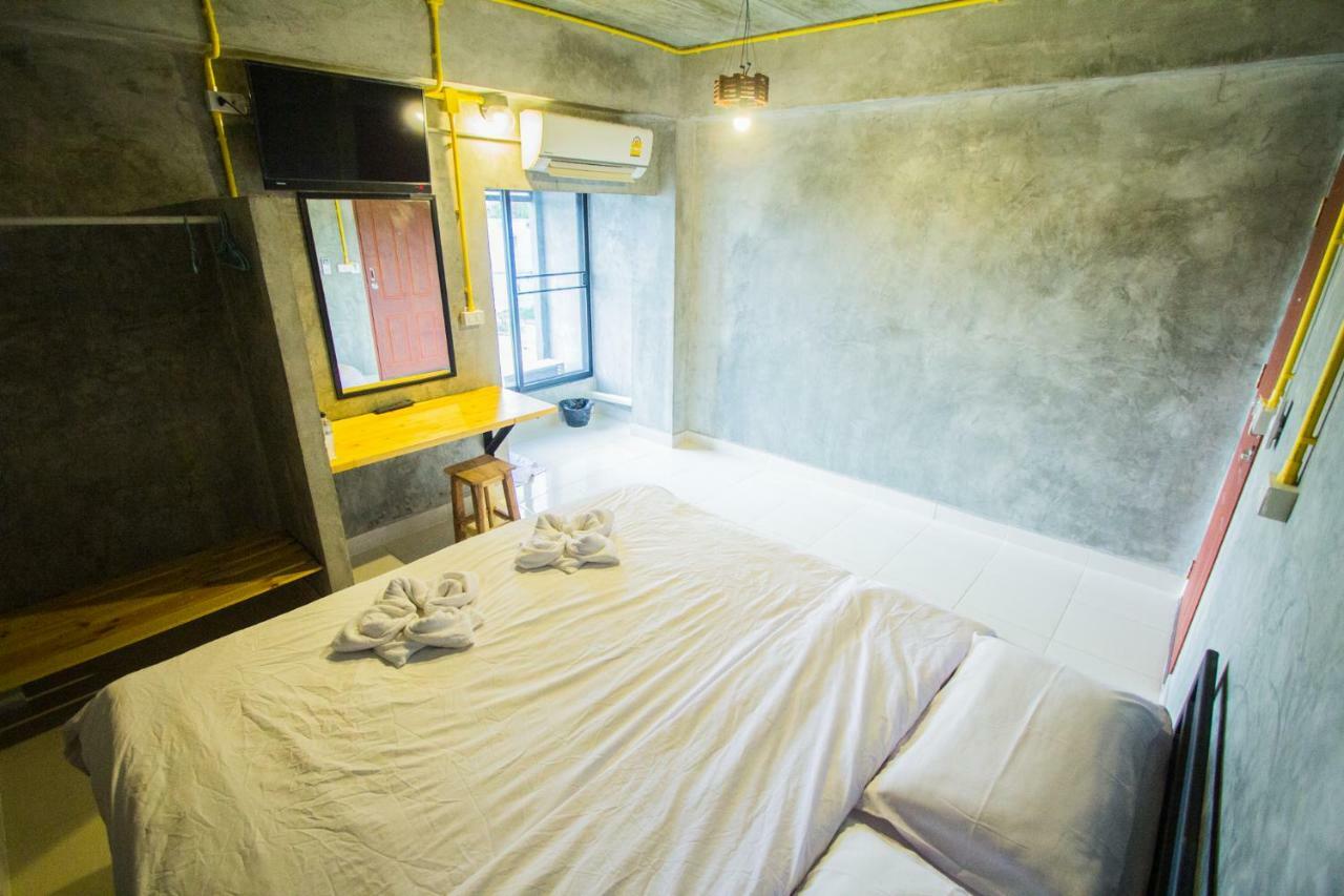 The Sky Loft Hotel Pathum Thani Exterior foto